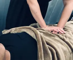 リンパマッサージ➕腸もみ(腸ほぐし)➕肩もみ🔴60分