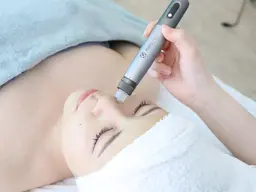 【ニキビ徹底ケア】韓国式ハーブピーリング＋毛穴洗浄🫧