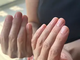 🌷《自爪育成》シンプルで上品、オフィスネイルにも◎