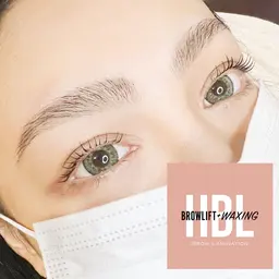 ⭐️ハリウッドブロウリフトで眉の新革命！！ブロウラミネーション眉パーマ