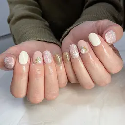 ✩.*˚オススメ✩.*˚ハンドジェルネイル オフあり ☆持ち込み画像可☆ (VCカットパーツなど別途料金あり)