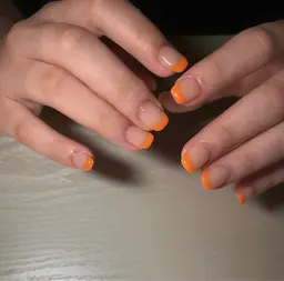 フレンチネイル