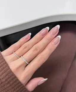 🌸ふんわり優しい🌸手描きフレンチネイル💅　8980円→4500円