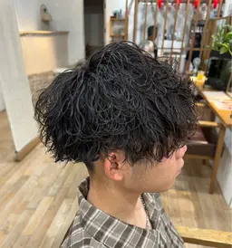 空き時間多数あり👌12月限定クーポンメンズカット＋デザインパーマ☀️