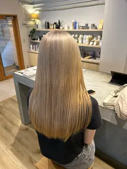 ダブルカラー(ブリーチあり)＋ブロー