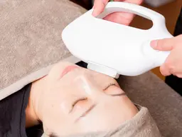 【女性】顔脱毛