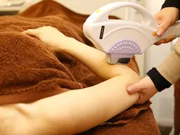 顔.VIO込 全身脱毛