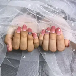 [自爪オフ無料] カラグラorラメグラ(オフなし)パッツ追加🆗(別料金)