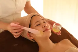 【18才以上新規】😐顔脱毛😐毛穴も目立たなくツヤツヤ美肌に😍\2980