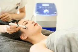 ✨学割✨【角栓/黒ずみ/開き毛穴撲滅】韓国水光アクアピール炭酸フェイシャル🇰🇷ミニモ限定価格✨