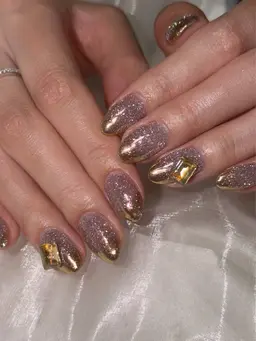 シンプル持ち込みアート　ご新規様オフ無料