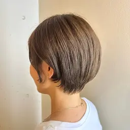 カット(肩より上に切らせていただける方)