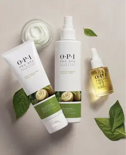 OPI角質集中スペシャルトリートメントケア✩ ネイルも一緒に施術で1000円off✨️