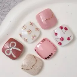 ✨️期間限定✨️オフあり＋組み合わせ自由フットネイル🦶🏻🌻※詳細は補足説明をご覧下さい