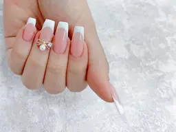 オフ込み🦢フレンチネイル