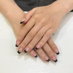 ハンドネイル★クリアフレンチ（オフあり）