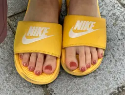 ワンカラー　その他のフットメニューはハンド料金➕¥1100