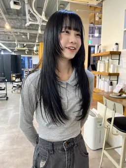 レイヤーカット + カラー + ロイヤルトリートメント🌱