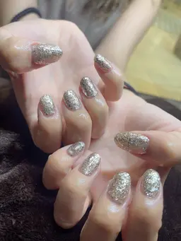 シンプルだけど、シンプルだから可愛い(๑♡∀♡๑)🫶王道ネイル♥️