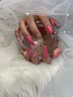 オフありシ二本アート（持ち込み可）