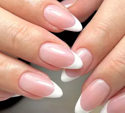 フレンチネイル