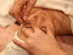 眉WAX脱毛(フランス式エピラシオン)30分