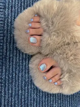 【フットネイル】ジェルネイル ✨大人気✨マグネットネイルOR ミラーネイル☆初回ソフトジェルオフ無料  ドライケア込み