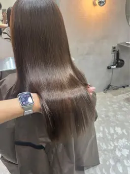 先着1日3名【年内限定】【髪質改善】全体カラー＋高濃度水素ウルトワトリートメント13000円❣️ロング料金無料❣️