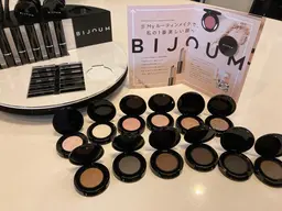♡魅力診断＋似合うメイク♡スキントレーニング化粧品でお肌を整えた後にメイクします💄