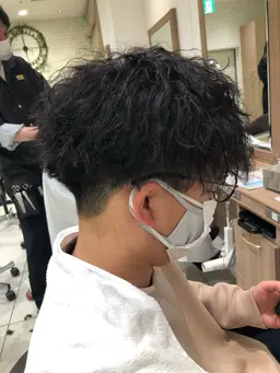 《 新規限定 》◇ 個性派パーマ ◇ カット ➕ ツイストスパイラルパーマ ➕ シャンプー