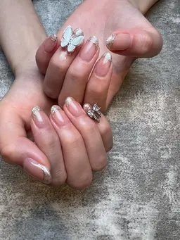 フレンチネイル