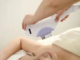 【脇の不快感から解放!】ワキ脱毛 3000円