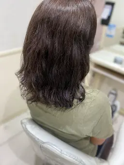 【脱白髪染めしたい方必見👀✨✨】カット➕カラー➕トリートメント