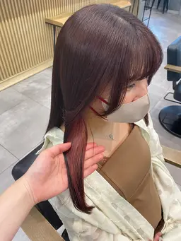 カラーモデル🐱ちらっとお洒落なイヤリングカラー&プチトリートメント&コテ巻き無料(ポイントブリーチ込み)