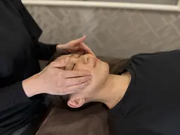 【新規限定】【エラ/ムクミ/二重アゴ/クマ】小顔もみほぐし＋首マッサージ40分7700円→