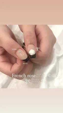 【初回オフ無料】🎠オフありフレンチ︎ 【ミニモ限定価格🩷】【パラジェル使用🪄︎︎】【2回目以降オフ代+1500円】