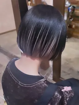 カット×デザインカラー×トリートメント¥18000​〜​