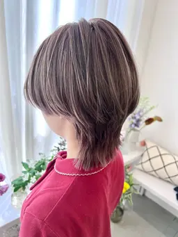 【ハイライト】カット+ハイライト（ケアブリーチ）+COTAトリートメント