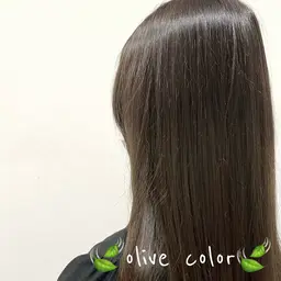 【9:30~17:00】🌱‬赤み消しオリーブカラー🌱‬➕トリートメントサービス