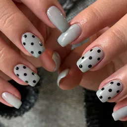 程よくアート¥8500​〜​¥9000🌼 | アートしてる感は欲しい方にオススメ💡 デザインや料金なと要相談🗣️