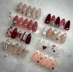 🌸2月定額メニュー➡️(デザインは載せてる写真の中で選んでいただきます)ミニモ限定💗💅パーツ込み料金