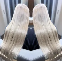 🍀外国人風Wカラー+高級人毛シールエクステ40枚【エクステカット付】+潤いトリートメント🍀