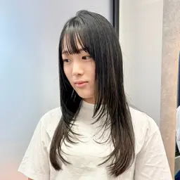 カット（シャンプー・ブロー込み）¥4500