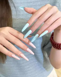 チップ+ジェル長さだしワンカラー🩷