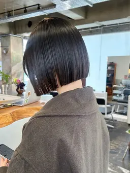 カット+髪質改善ストレート+選べるTR ※補足説明をご確認の上、ご予約ください。