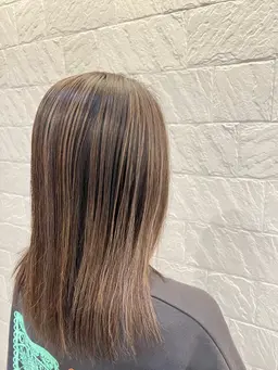 レディースカット+ハイライトカラー