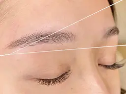 【スレッディング】キレイな眉に✨眉カット 押し上げメイクまで！メンズにも人気です‼️
