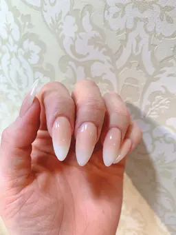 オフなし・爪の形にコンプレックスがある方必見！美爪スタイリング☆長さ出ししたい方に！スカルプ＋ジェルカラー