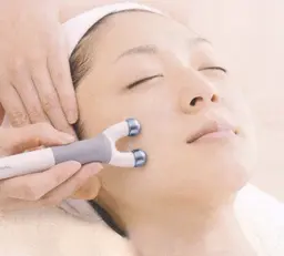 【透明美白】ポレーションエステ(導入&EMS)