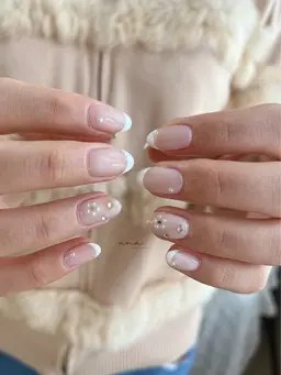 minimo限定 🫧フレンチネイル （オフ.ケア込）